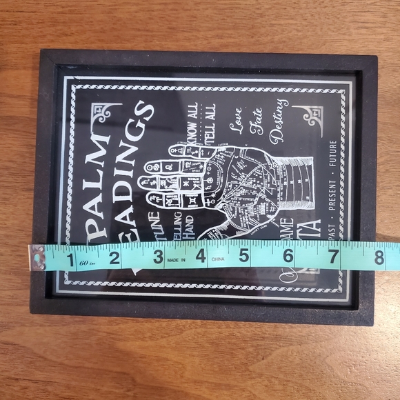 EUC Palm Readings Shadow Box Halloween Decoration - Picture 5 of 7